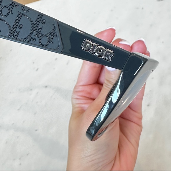 NWOT UNWORN DIOR MEN’S B27 S2I Rubber Logo Square Sunglasses in dark grey - Picture 6 of 9